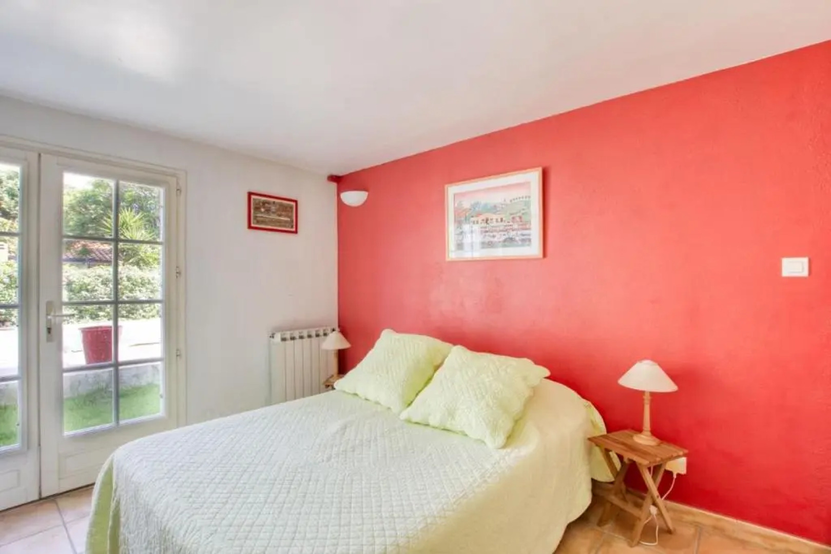 Elegant House with Terrace Garden And Pool