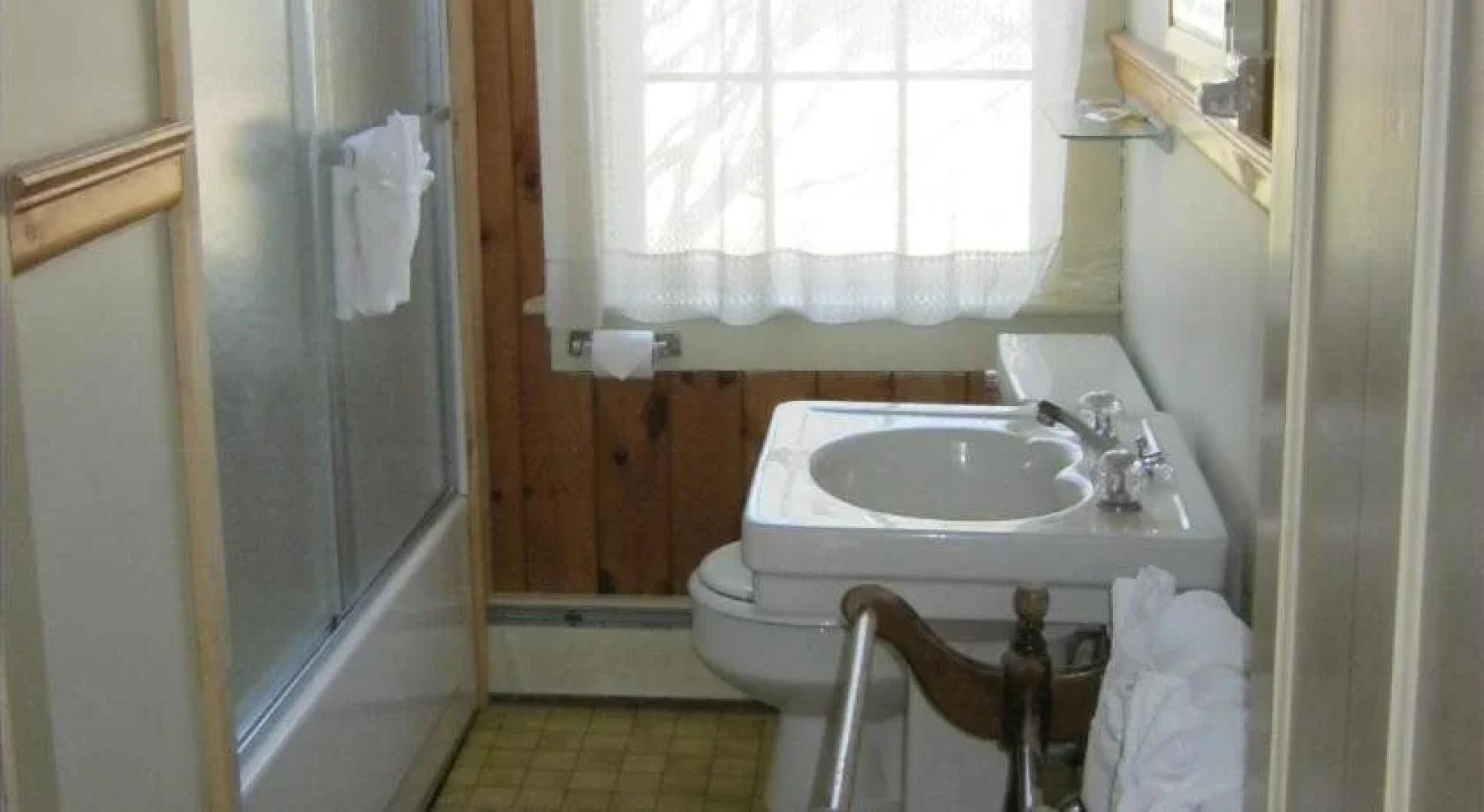 Stone Hearth Inn & Tavern