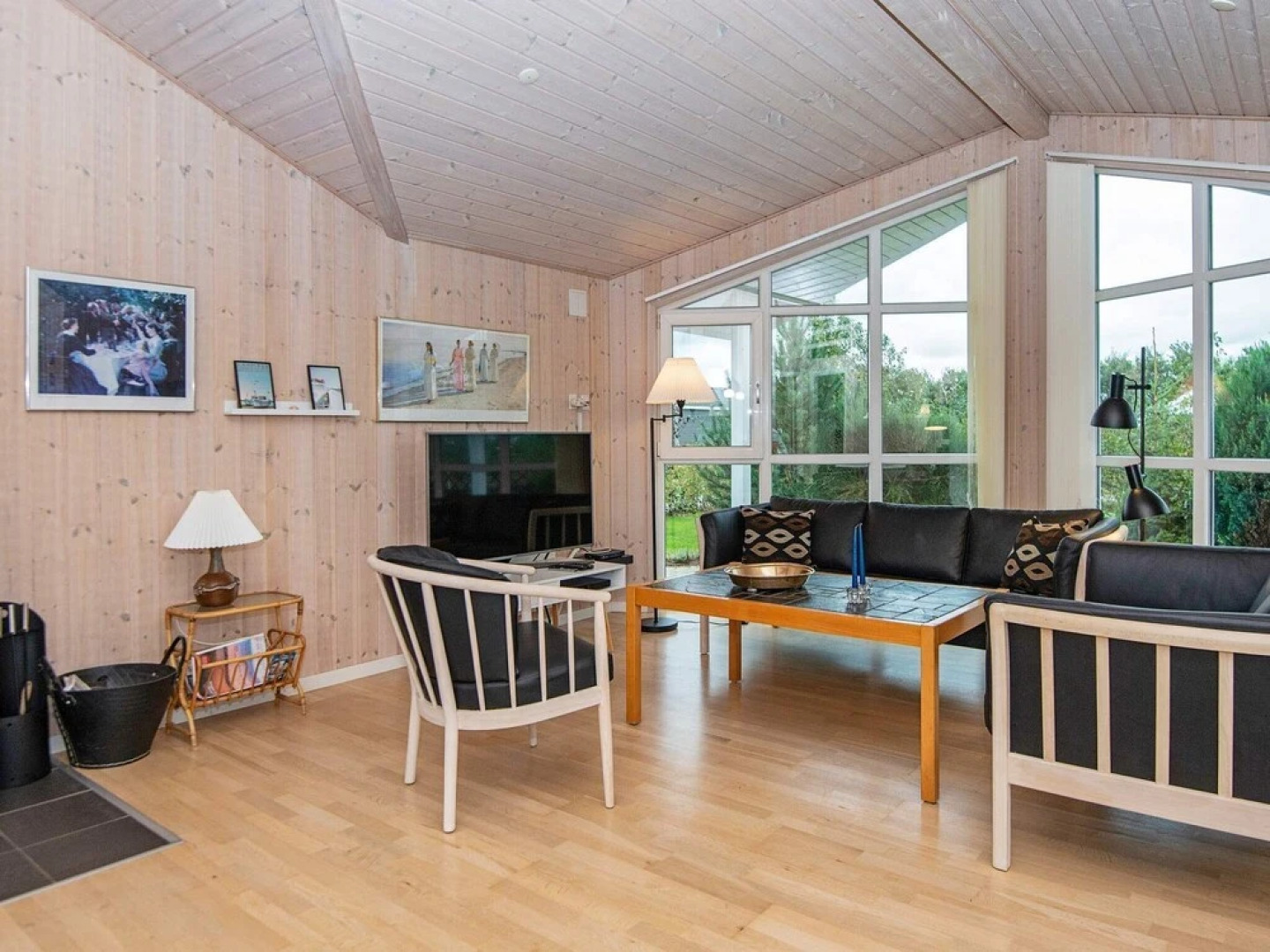 Quaint Holiday Home in Hemmet Jutland With Indoor Whirlpool