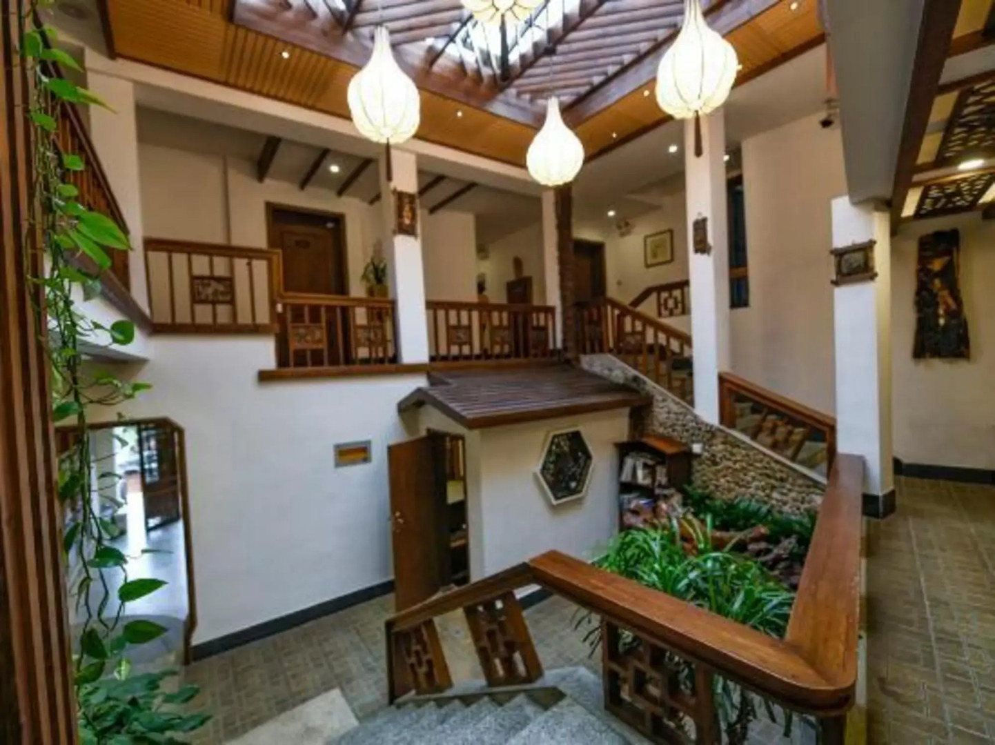 Zhoujia Shanfang Family Hostel