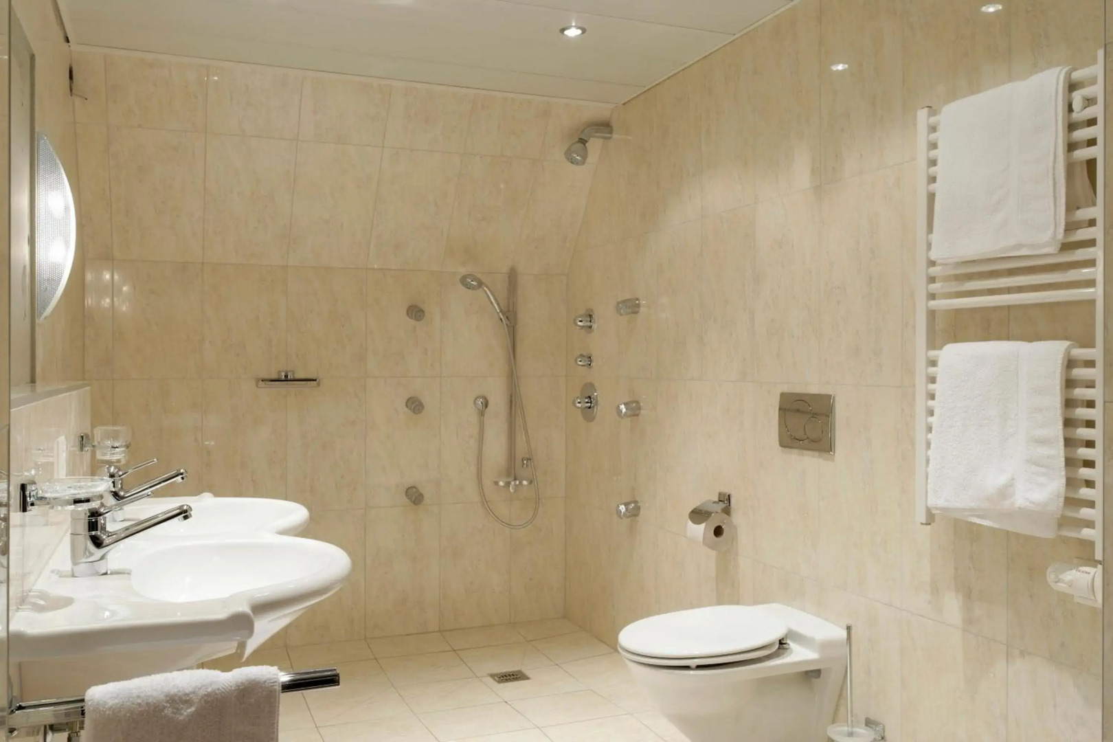 Hotel Ambassador Brig