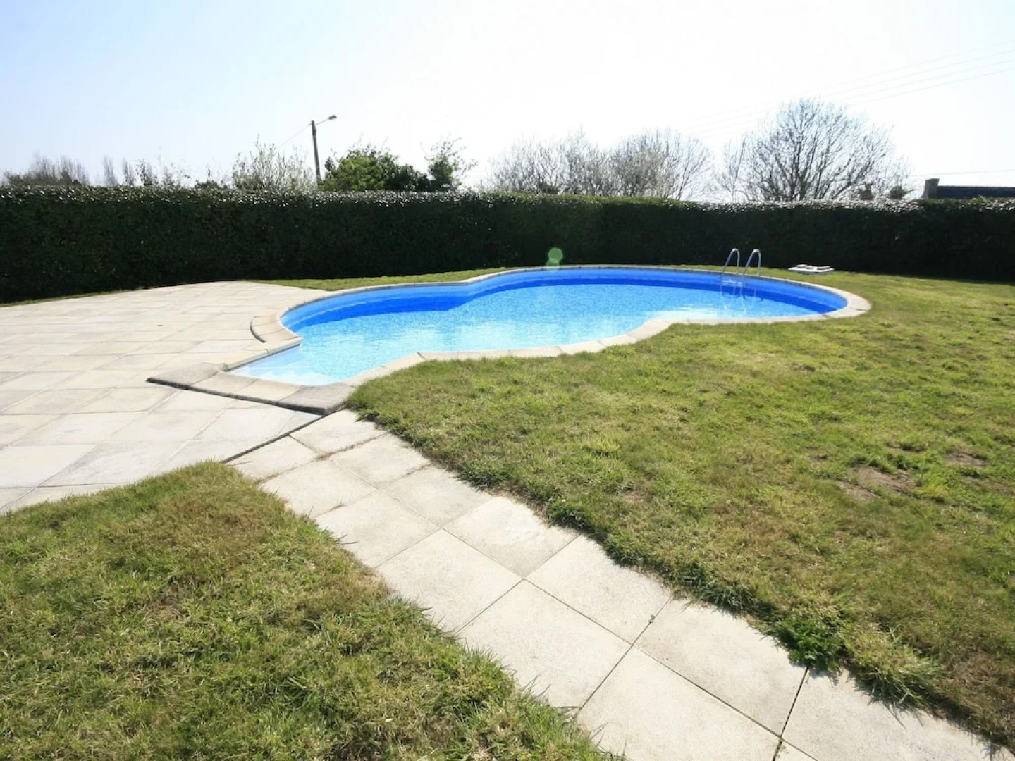 Cozy Holiday Home in Penmarch with Private Swimming Pool