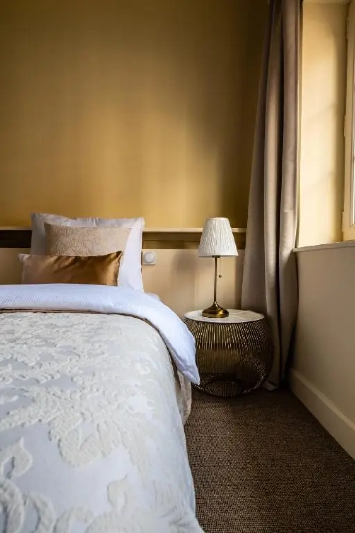 Place to Bee (Kamers)