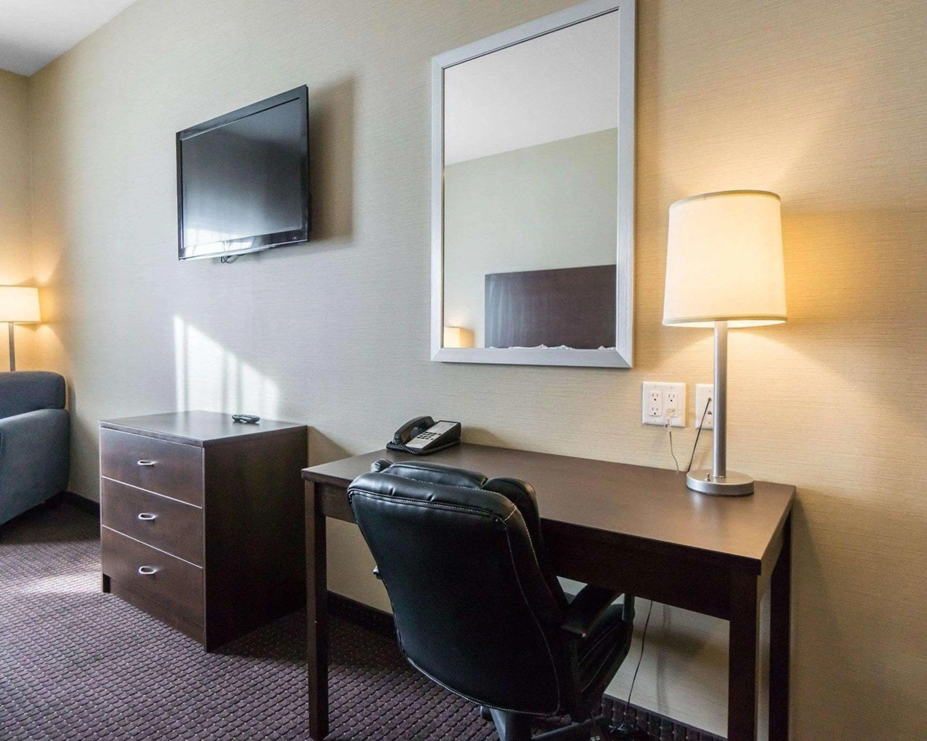 Comfort Inn & Suites