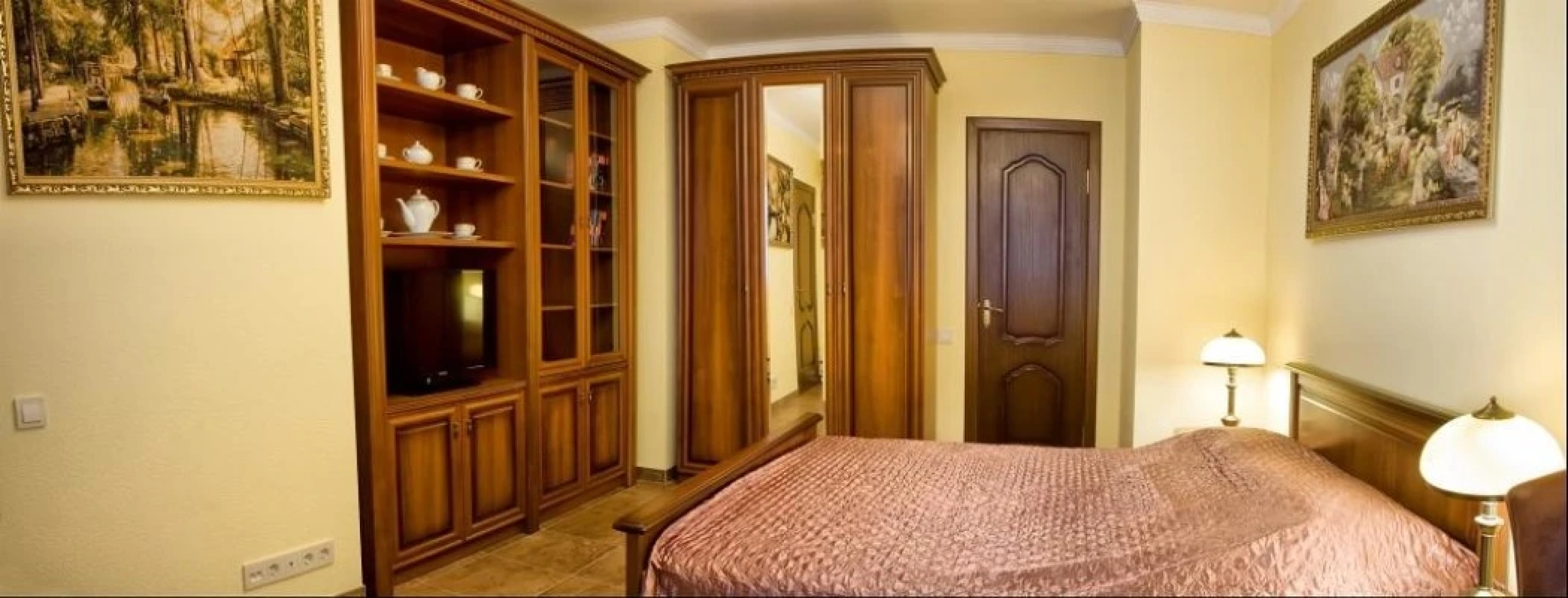 Апартаменты Фамилия