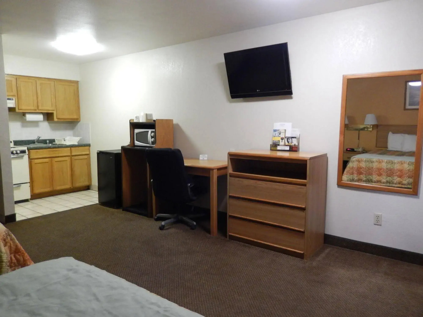 Pearsall Executive Inn