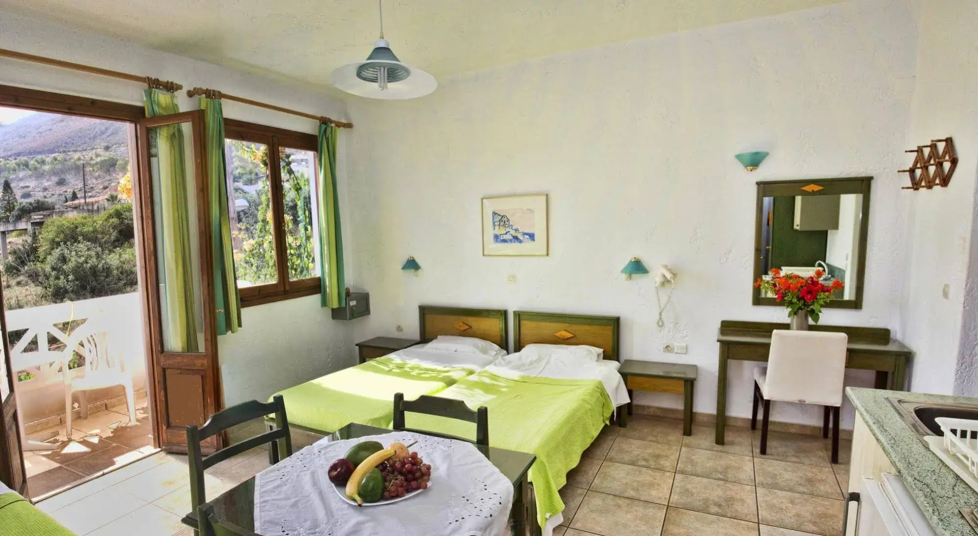 Romantica Hotel Apartments