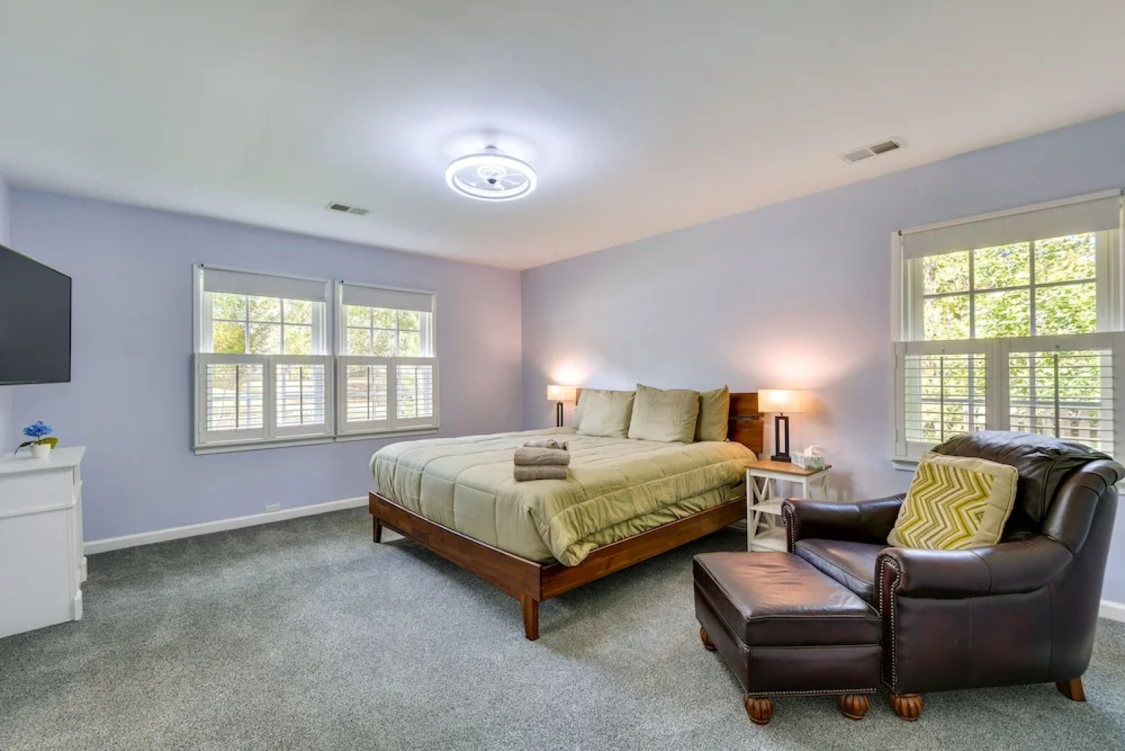 13 Mi to Annapolis: Dog-friendly Home w/ Fire Pit!