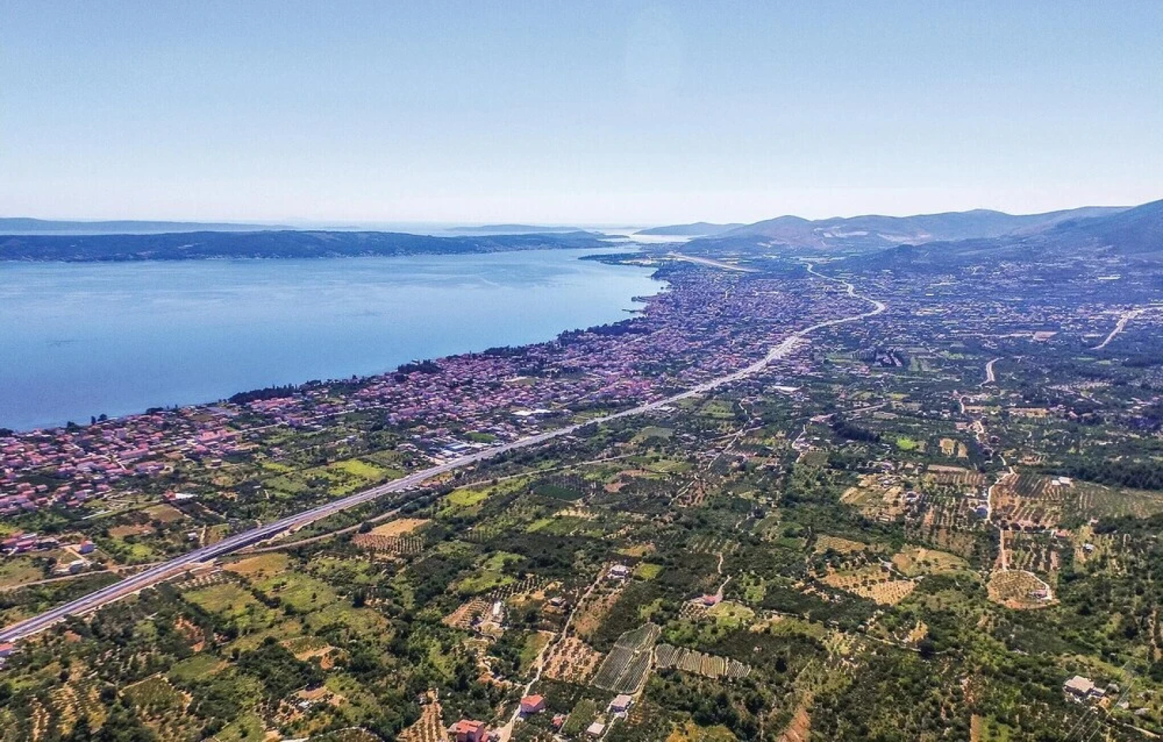 Beautiful Apartment in Kastel Stari With 3 Bedrooms, Outdoor Swimming Pool and Sauna