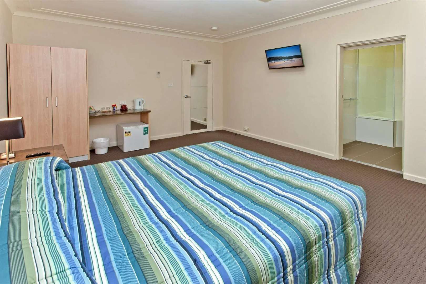 Nightcap at Ocean Beach Hotel