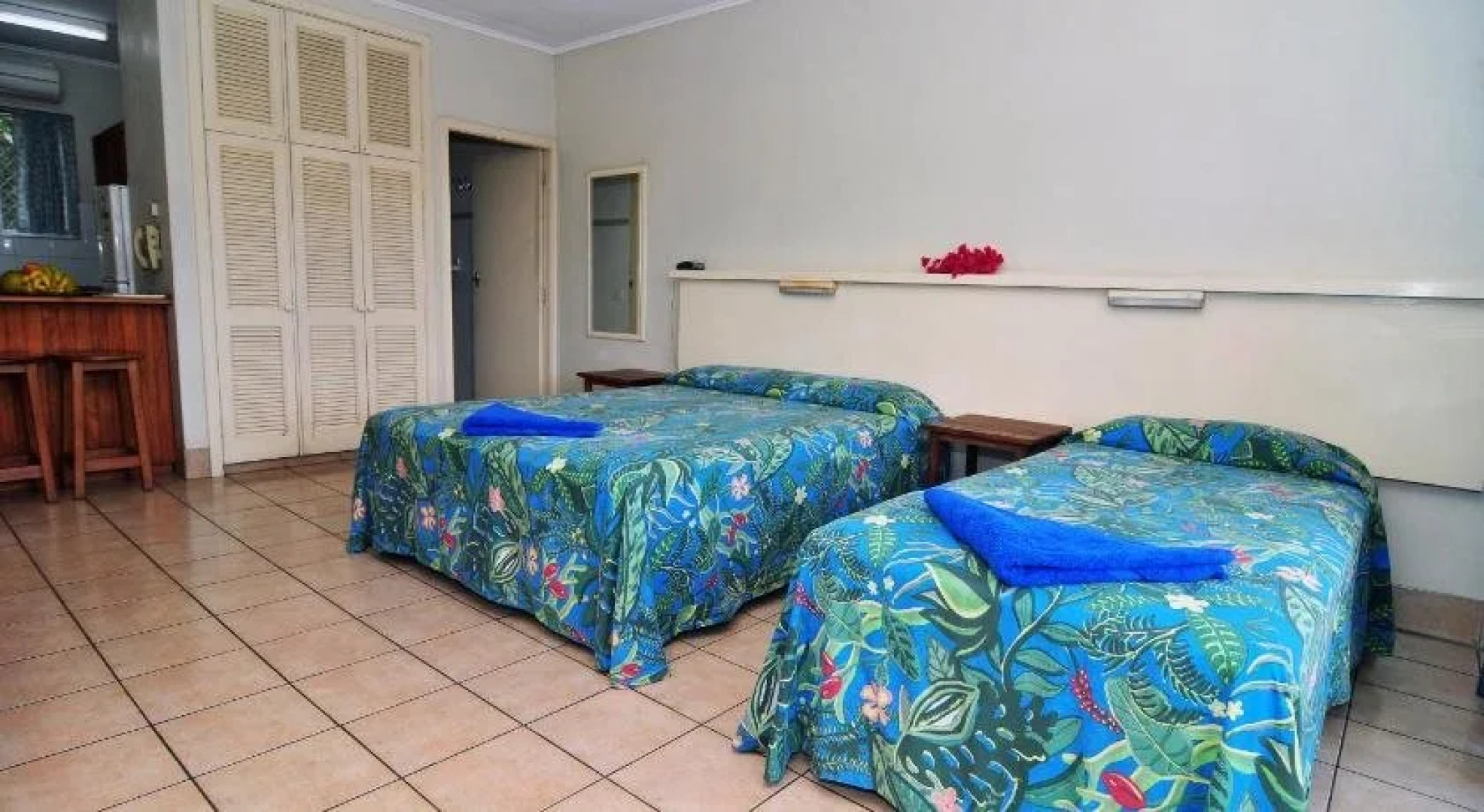 Coral Motel & Apartments