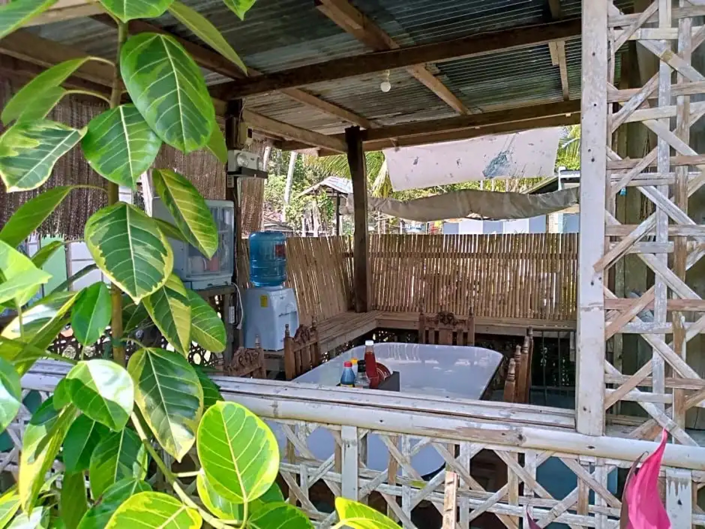 JUNJALs Backpackers Chalet