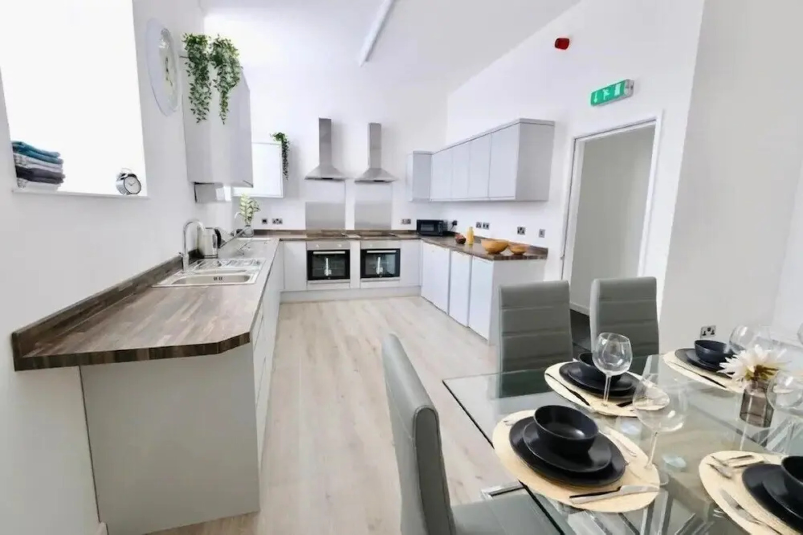 Oddfellows 8 Ensuite Double Room