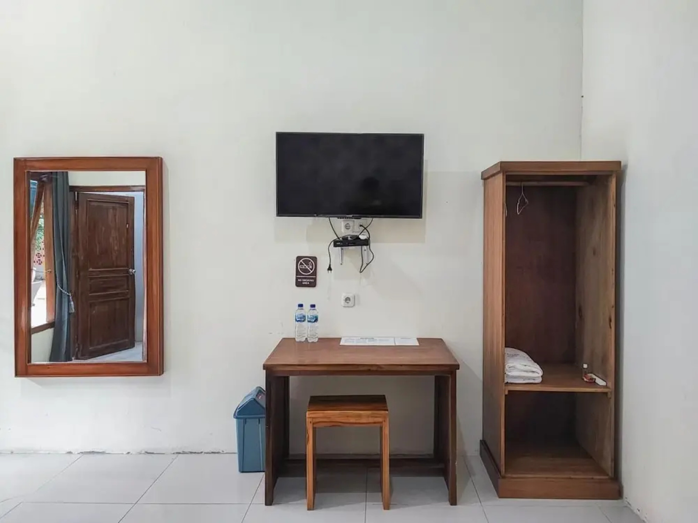 RedDoorz @ Tanakatto Homestay Waikabubak