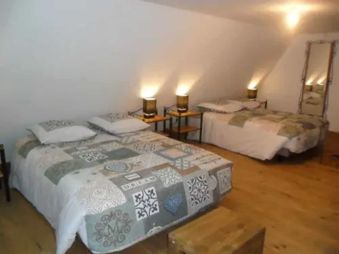 Le Village Des Glycines