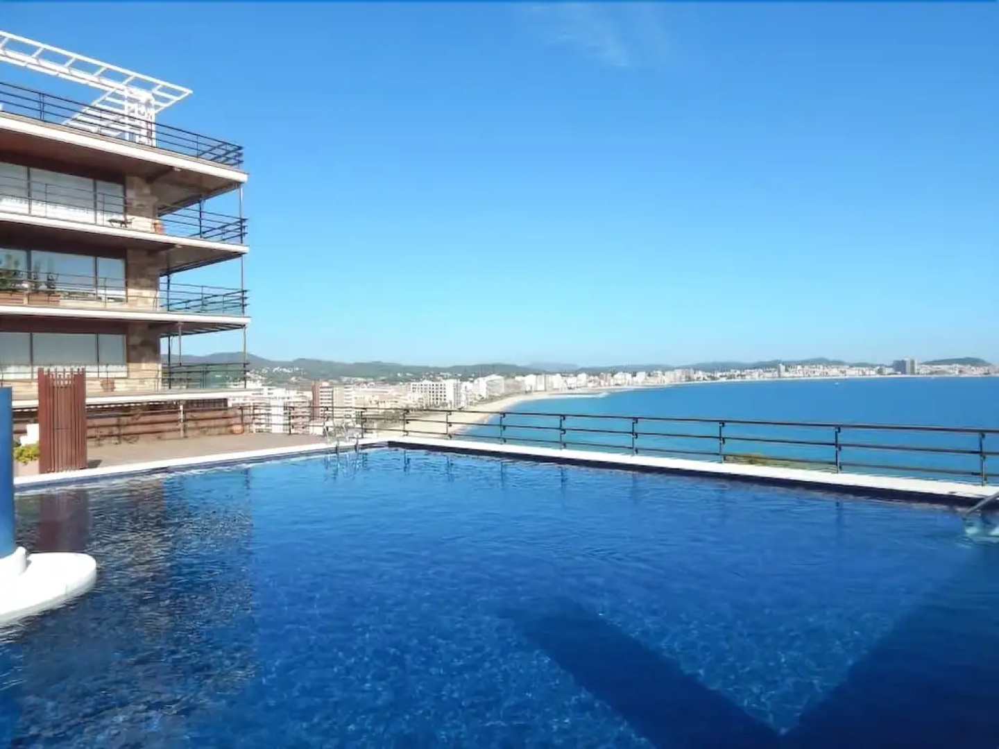 Eden Mar VI