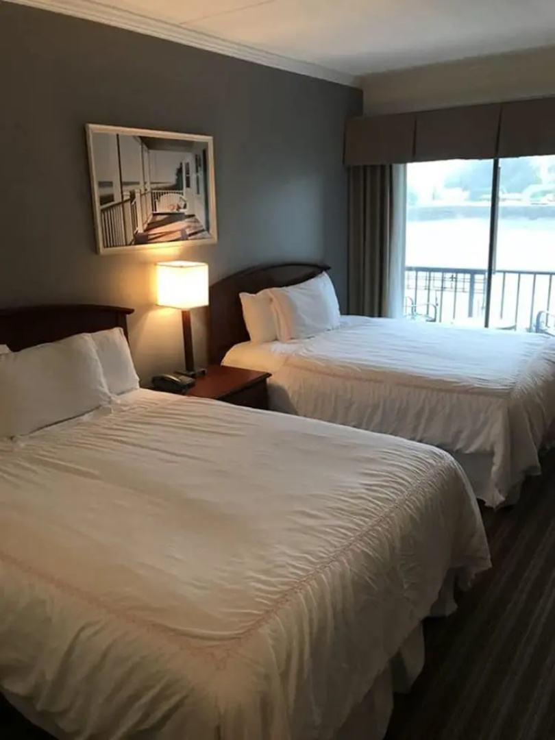 Cohasset Harbor Resort