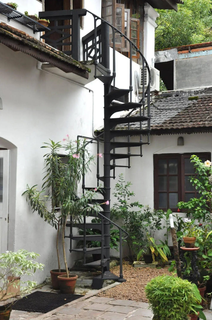 The Old Courtyard Hotel