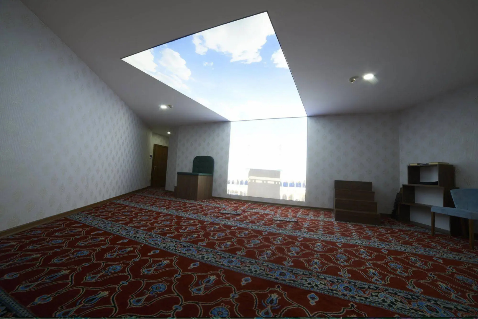 Saffron Hotel