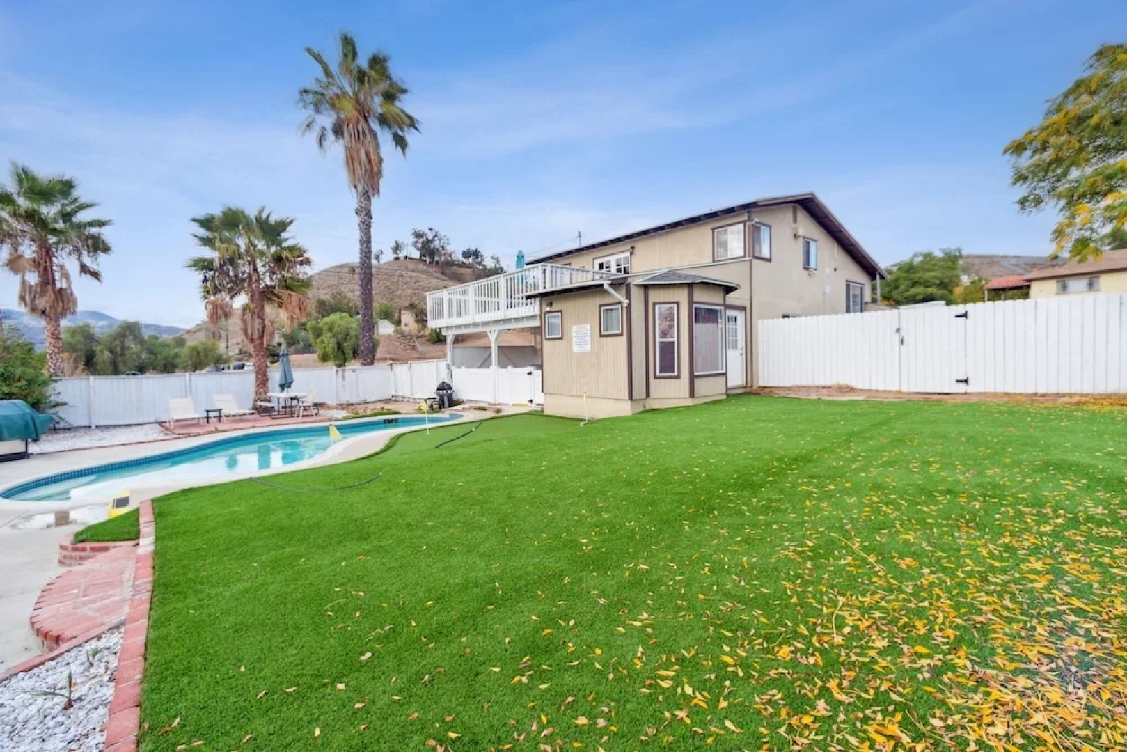 Paradise On Earth 3 Bedroom Residence by RedAwning