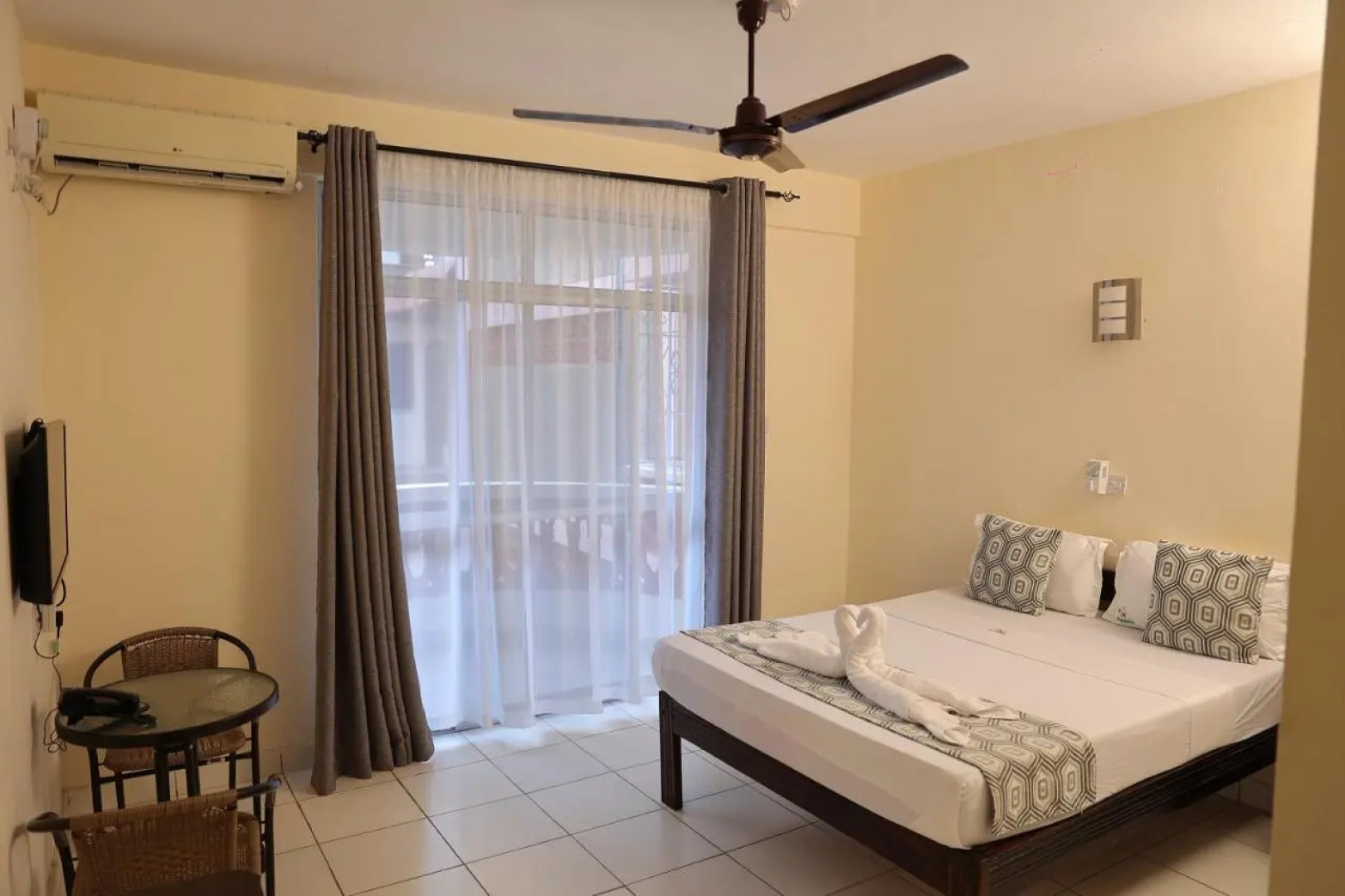 Merry Villa Hotel & Apartments