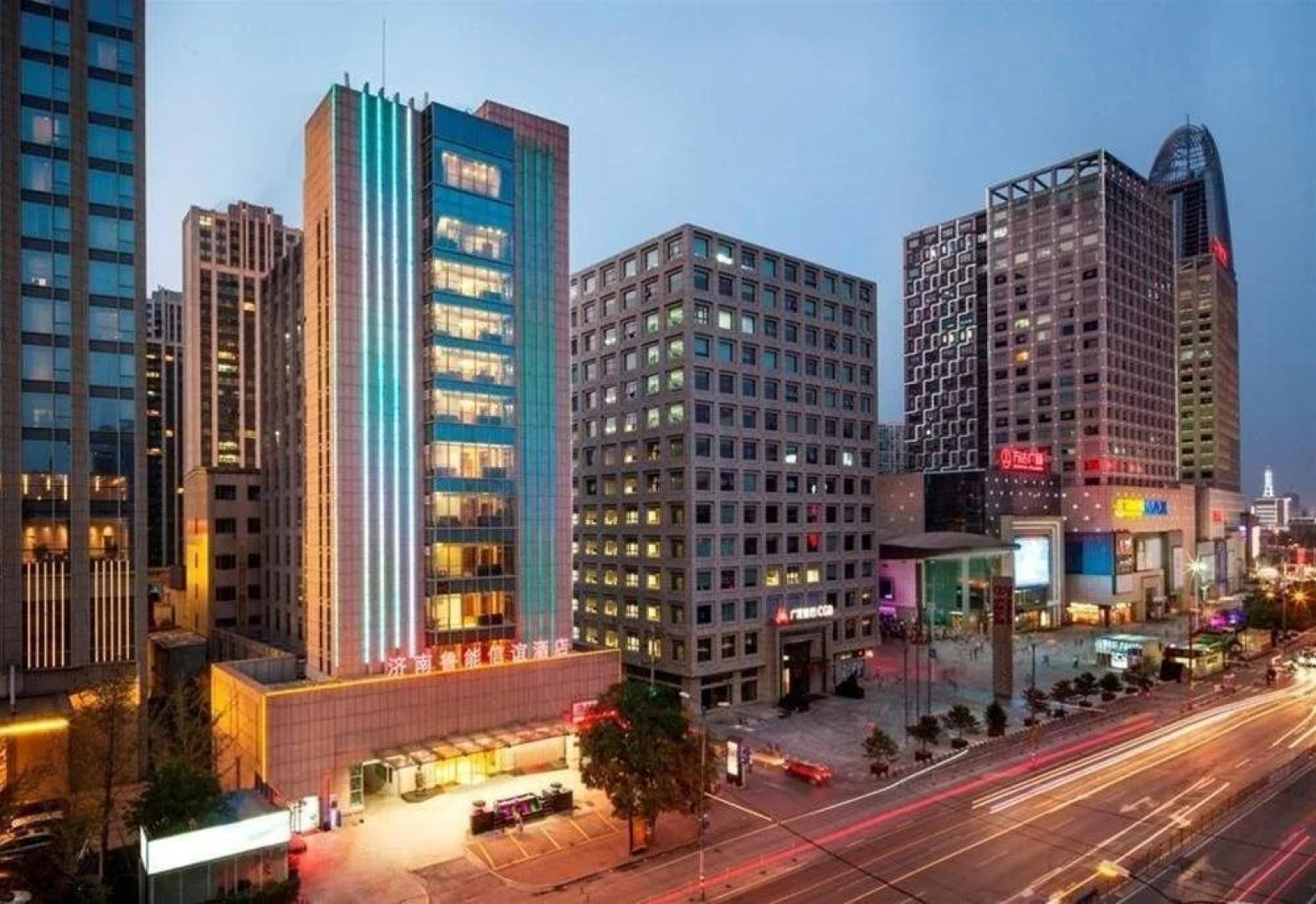 Jinan Luneng Xinyi Hotel