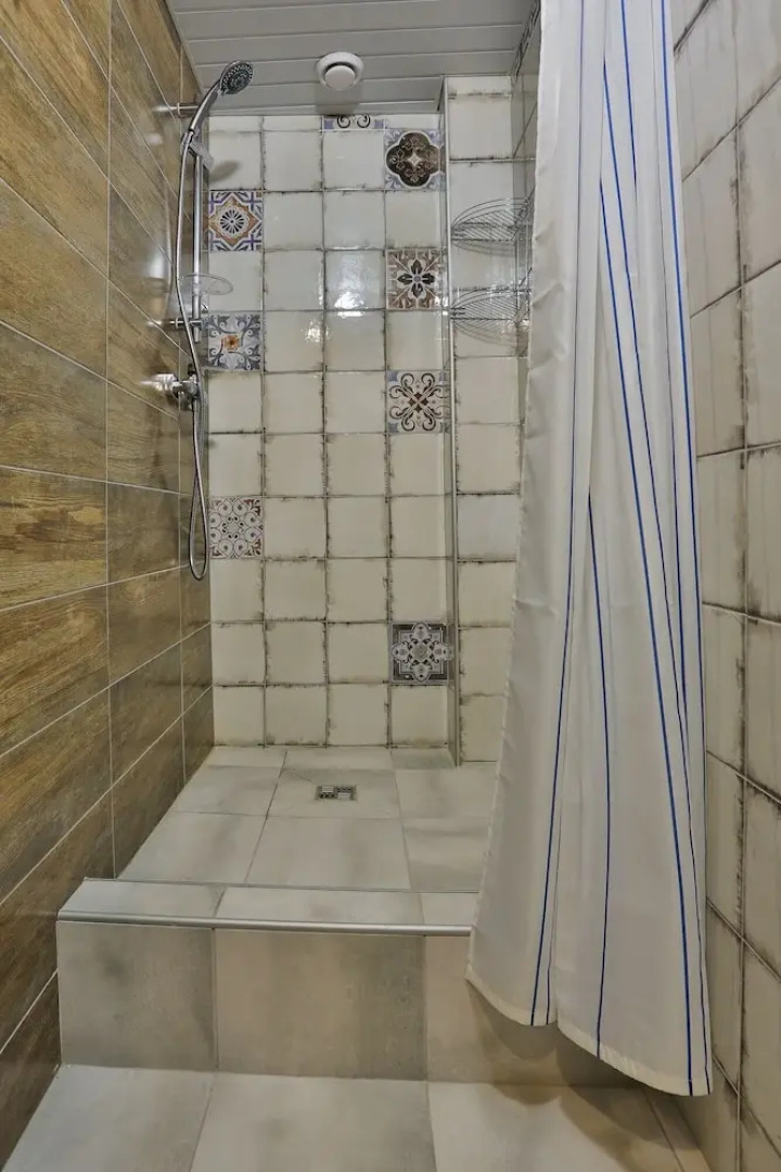 Капсульный отель и хостел de Lux ApraxInn