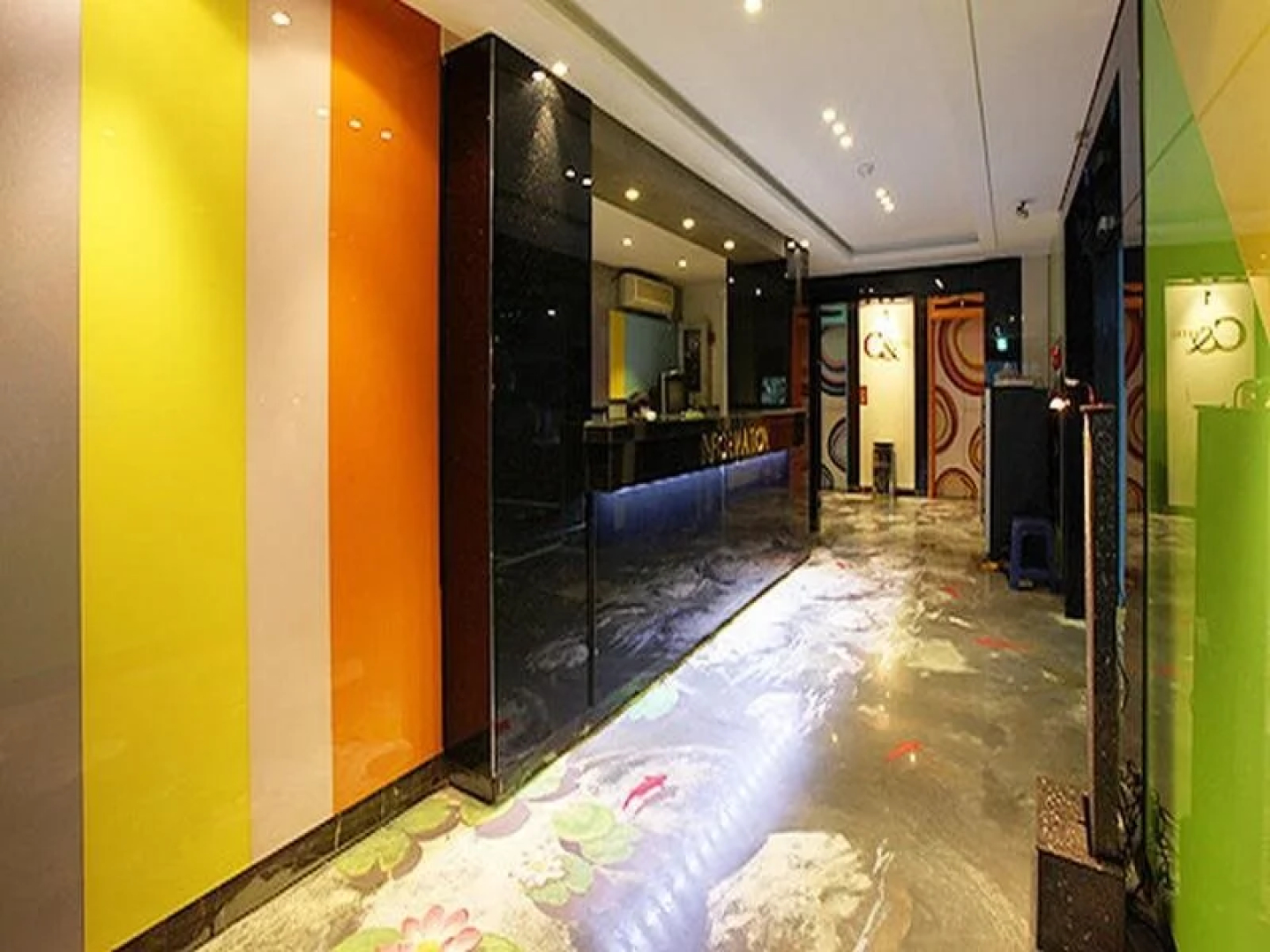Hotel C&