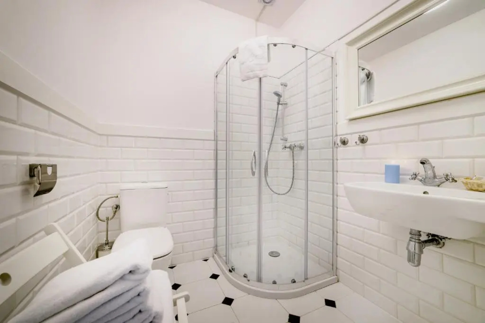 Stare Sady Chillout Rooms "Pod Jabłoniami"