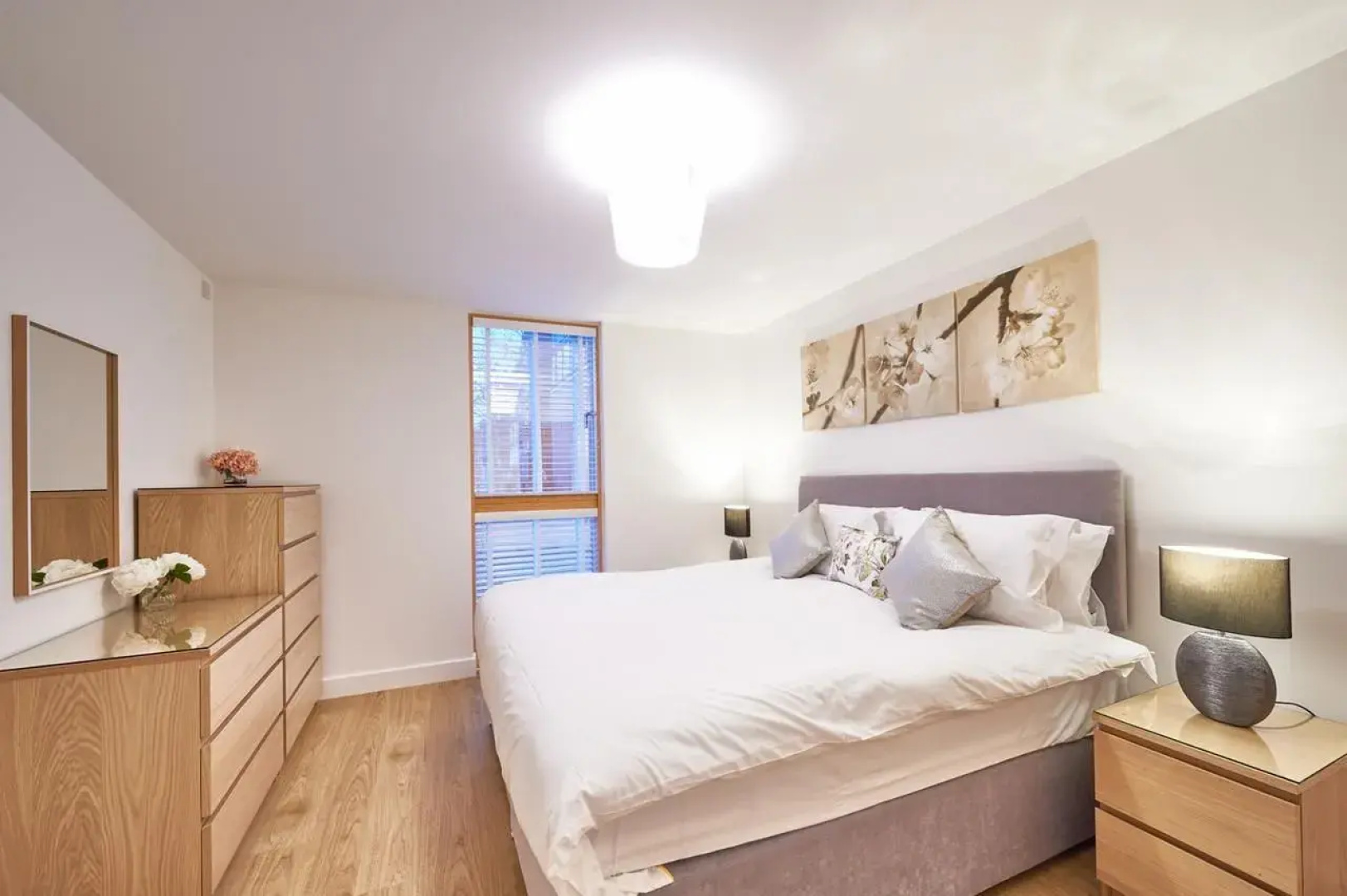 Furzton Serviced House - Shortstay Mk
