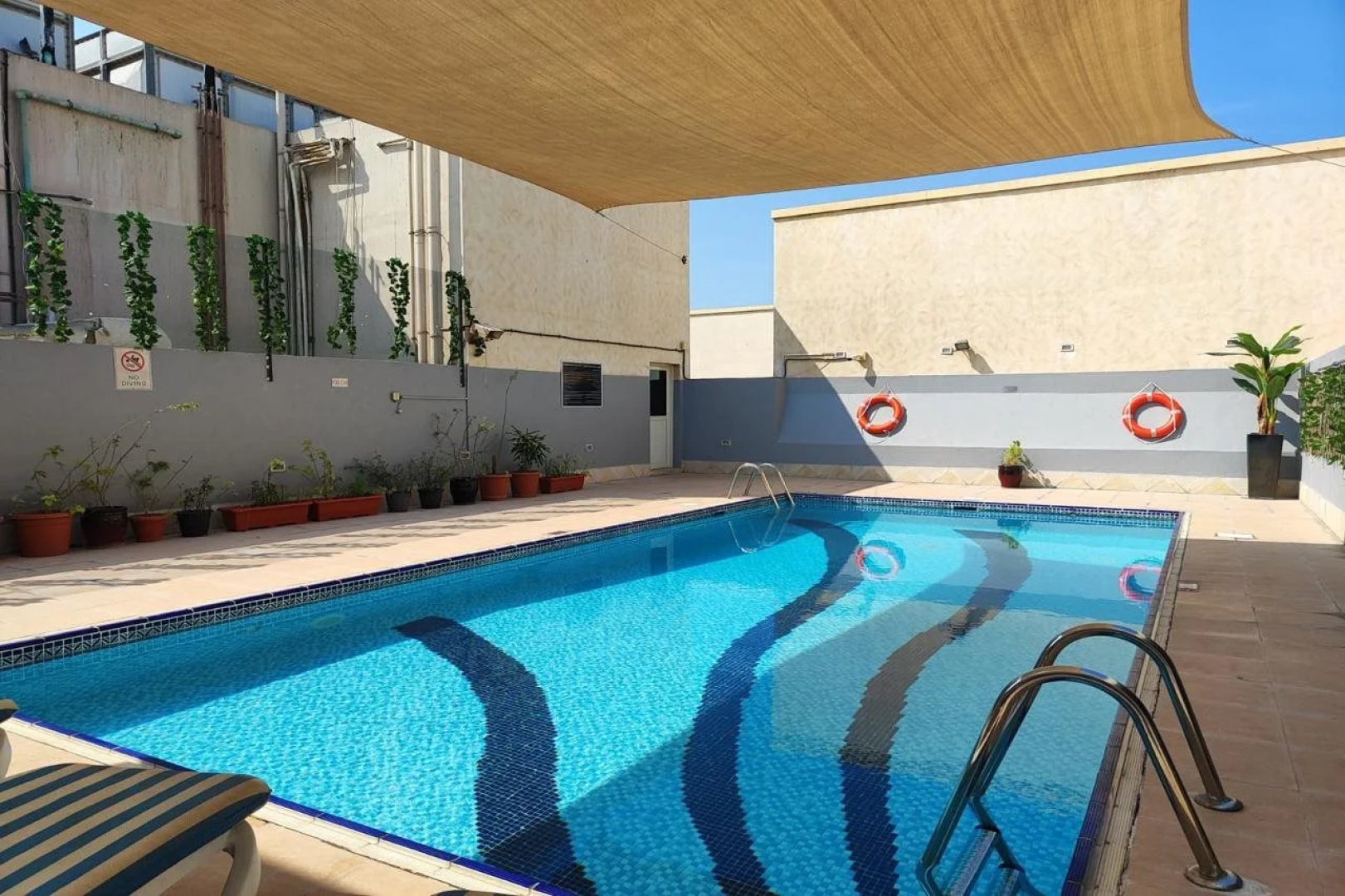 Al Raya Hotel Apartment