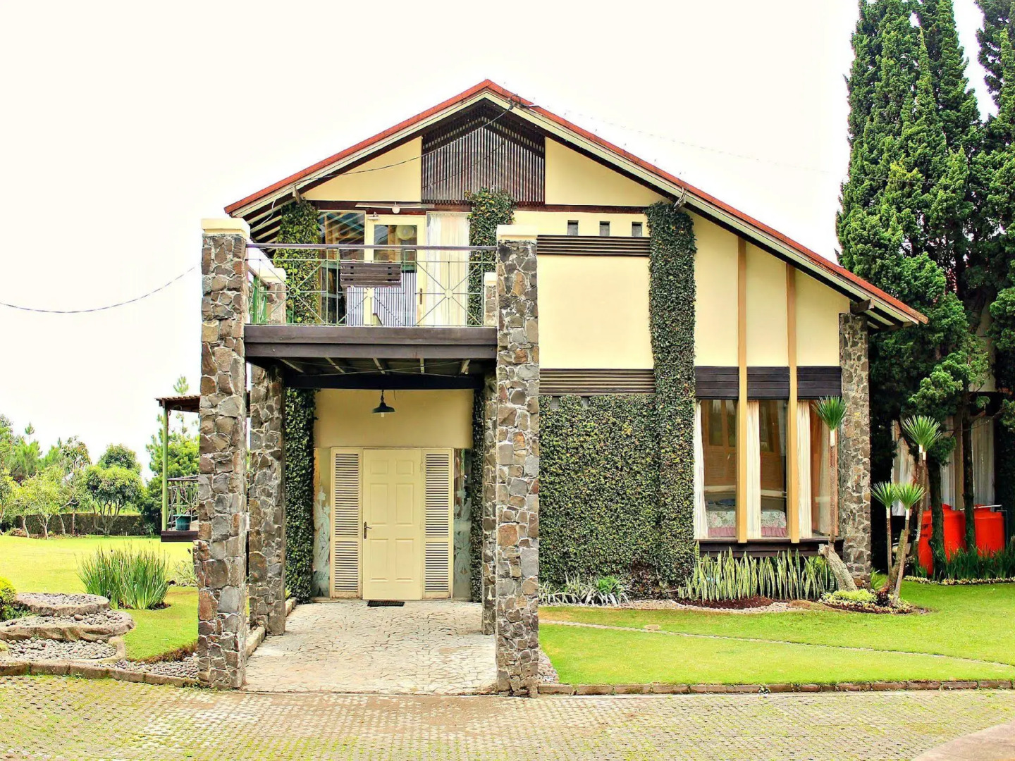 Villa Istana Bunga