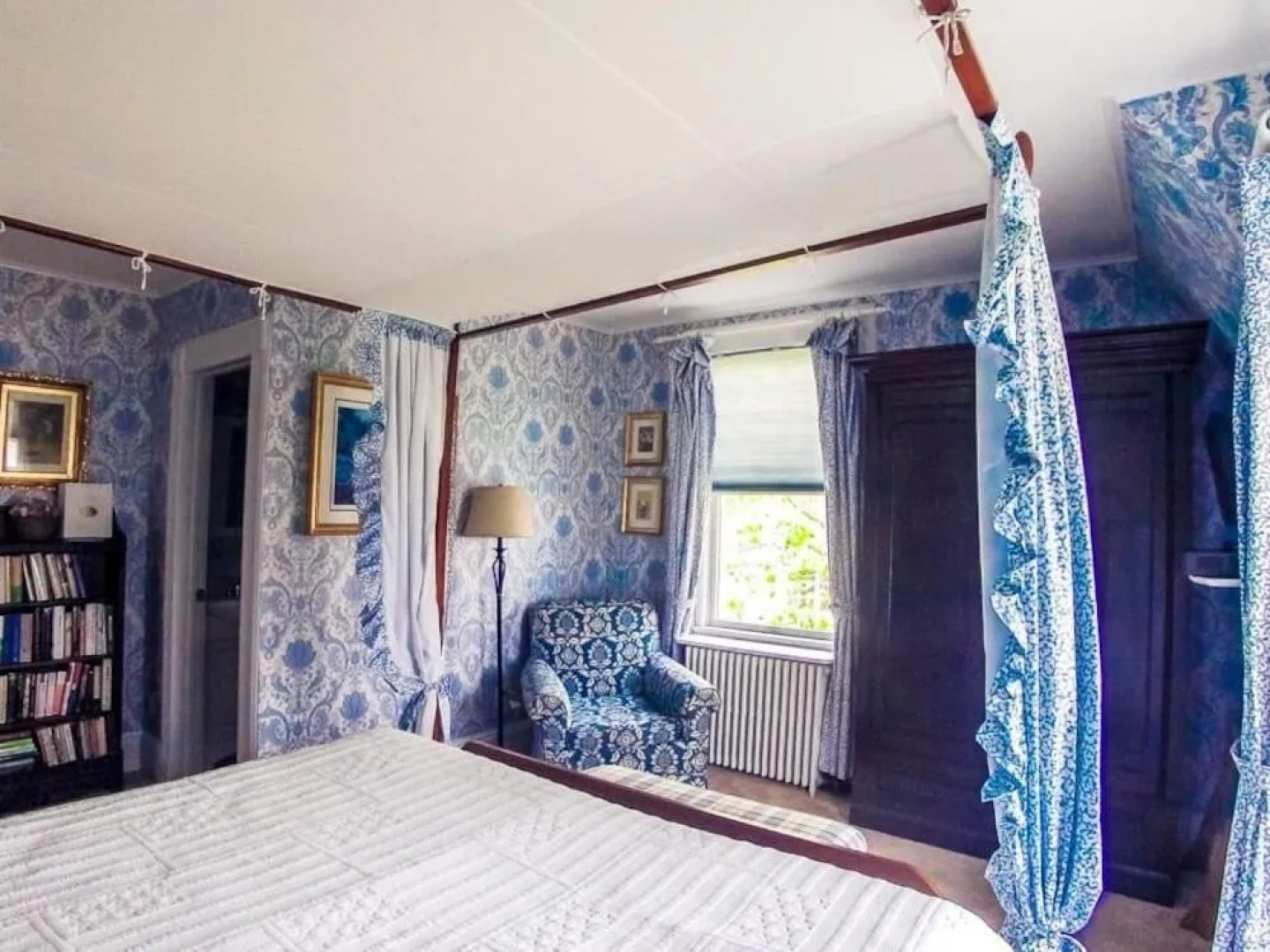 Harbor Knoll Bed & Breakfast