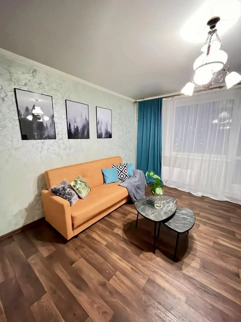 Home Hotel (Хоум Отель) в 10-м микрорайоне 13