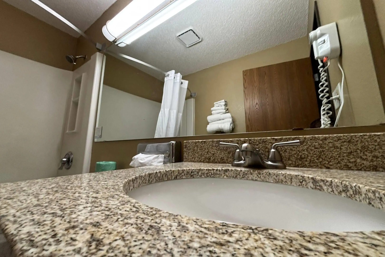 Super 8 by Wyndham Pontiac