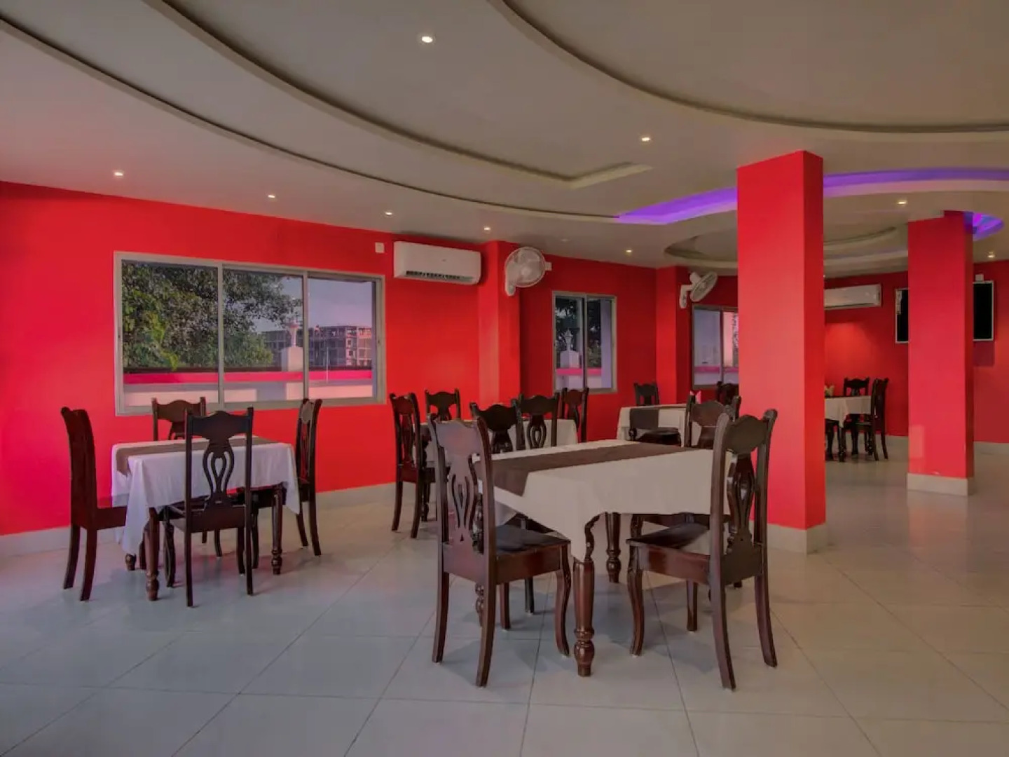 OYO 15636 Mountain Green