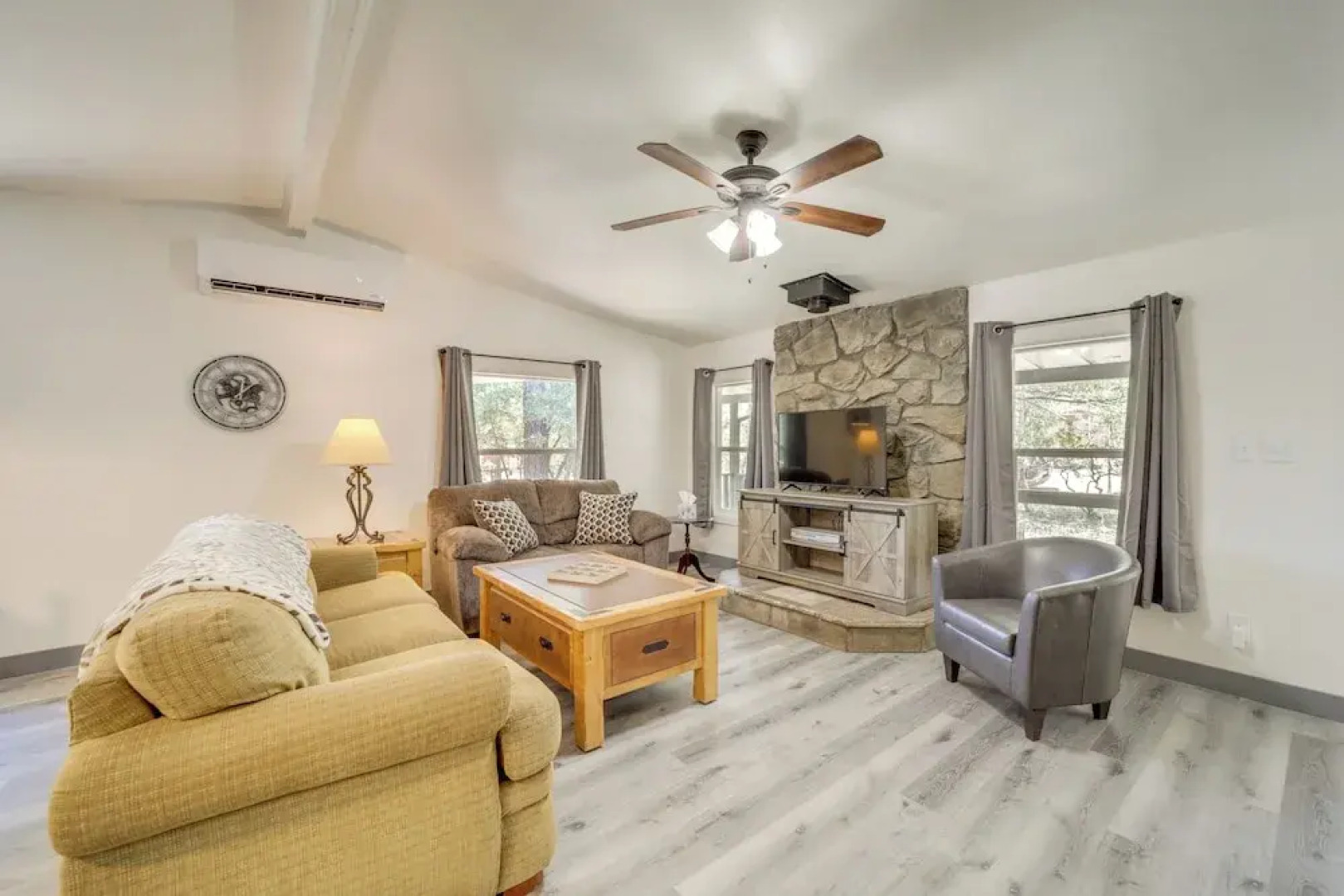 Snowy Peak Views & Cozy Game Nights: Pine Home