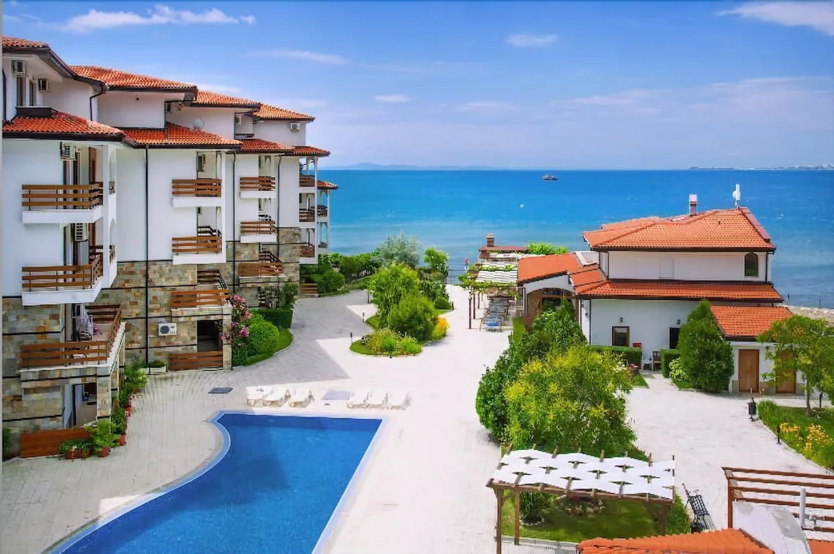 Robinson Vip Apartments