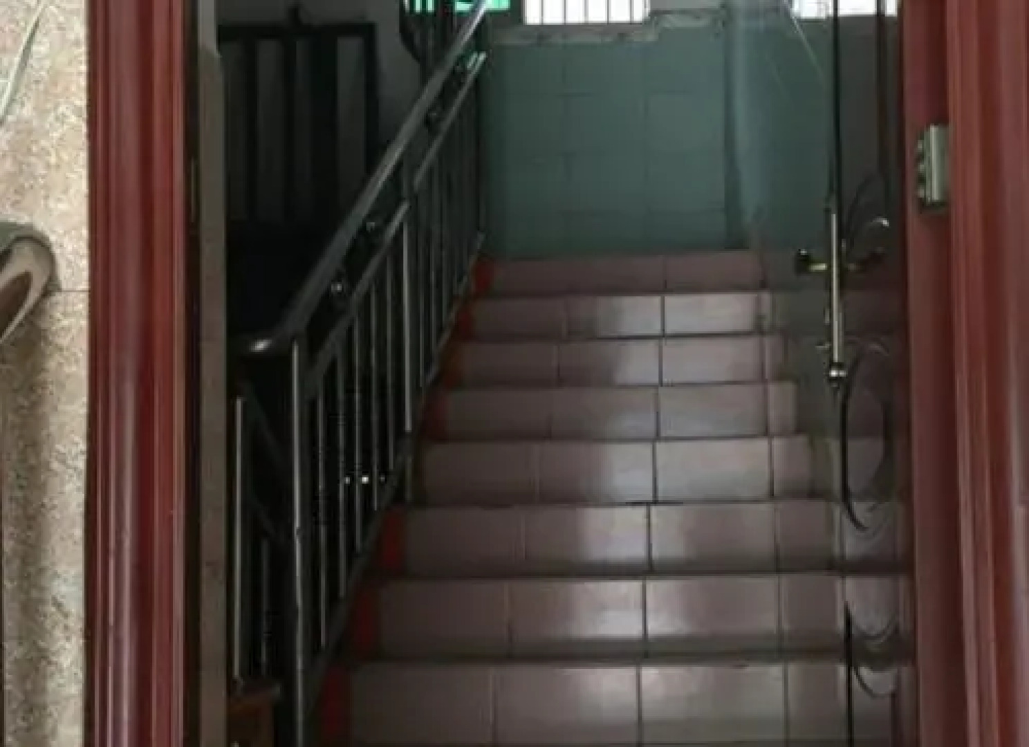 Mianyang Dequan Business Inn