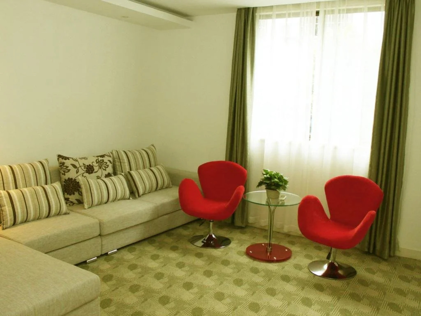 Dianliandian Health Hotel Zhengzhou