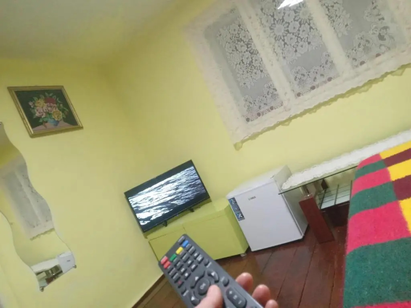 Room in Guest room - Sejour in green garden with lake view for 2 People