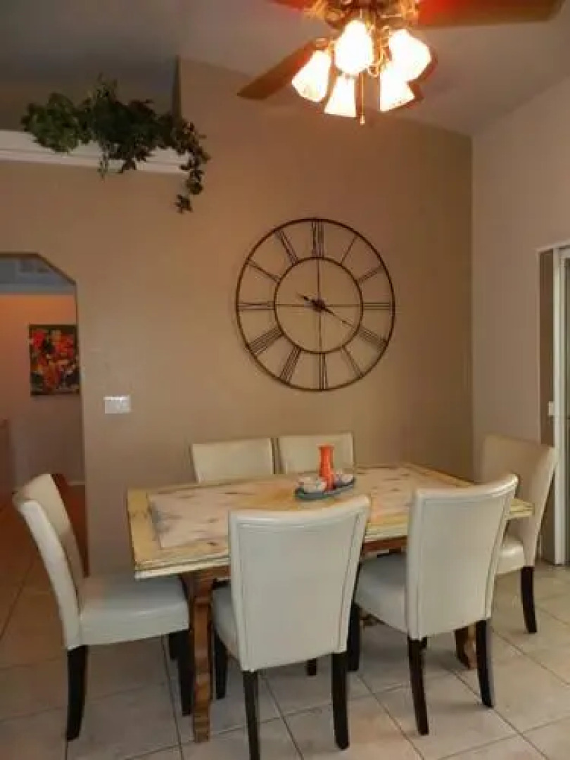 Midtown Retreat by Destination Havasu