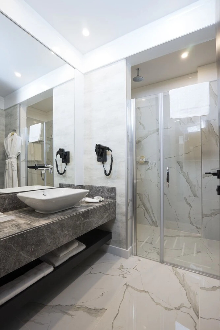 7 Rooms - Adults Only