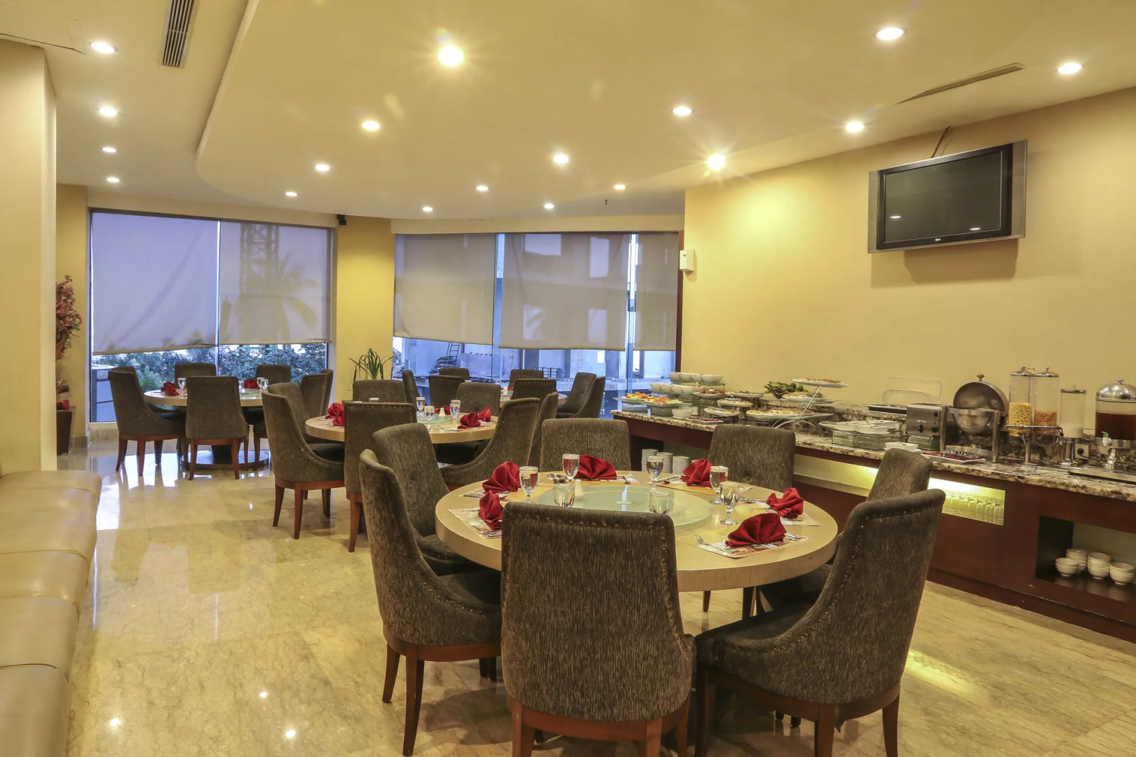 Almadera Hotel Makassar