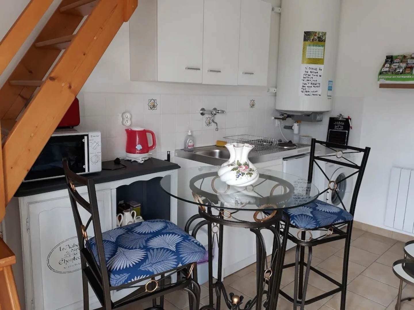 Property With one Bedroom in Sainte-marie-du-mont, With Enclosed Garden and Wifi - 100 m From the Beach