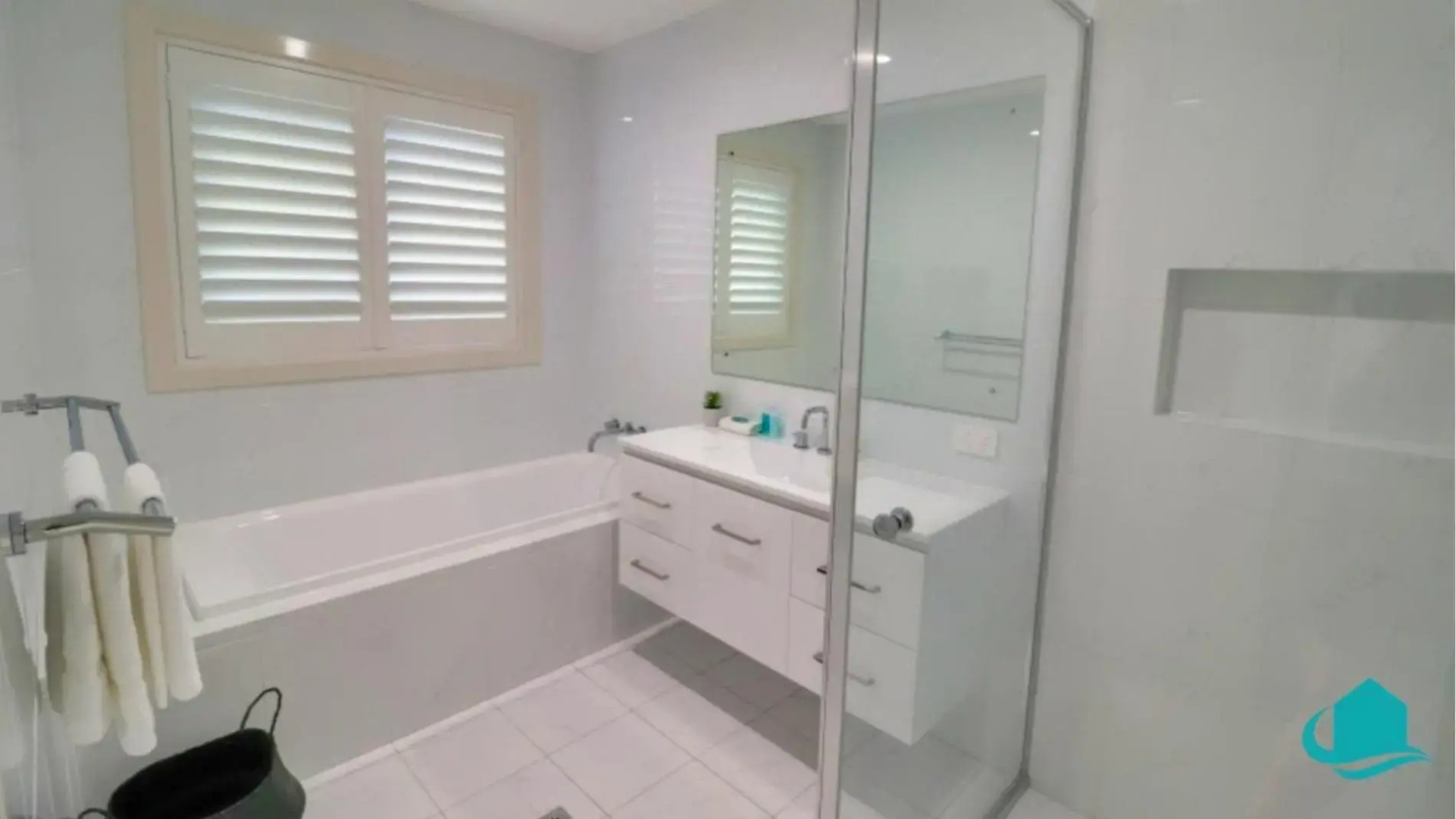 Illaroo at Catherine Hill Bay