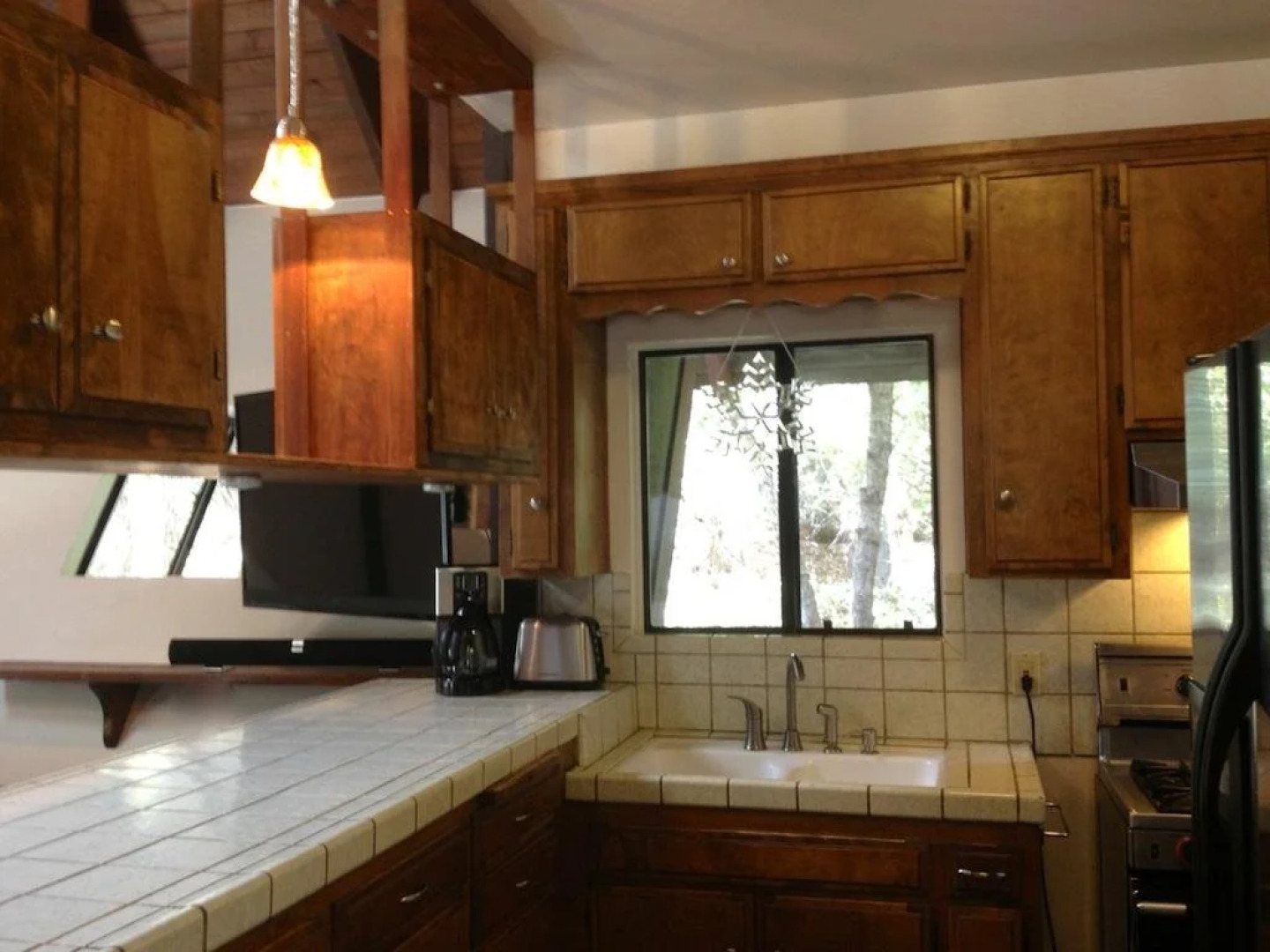 Yosemite Creekside Birdhouse