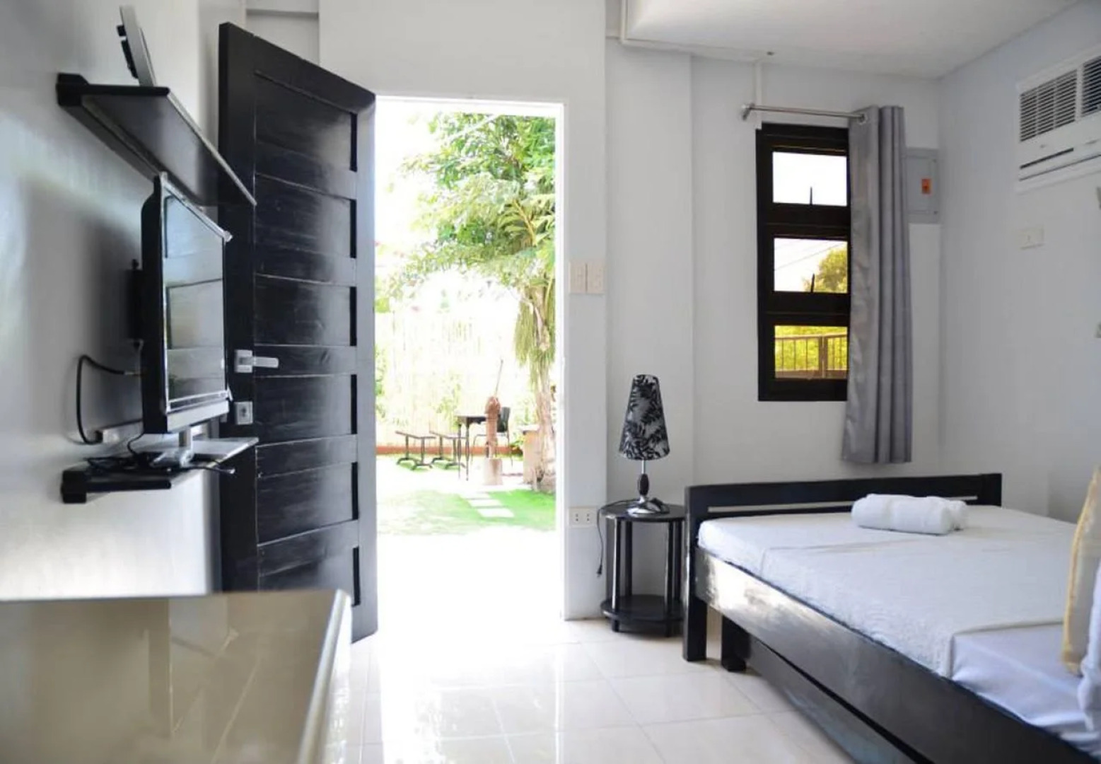 AA Travellers Pad Hotel