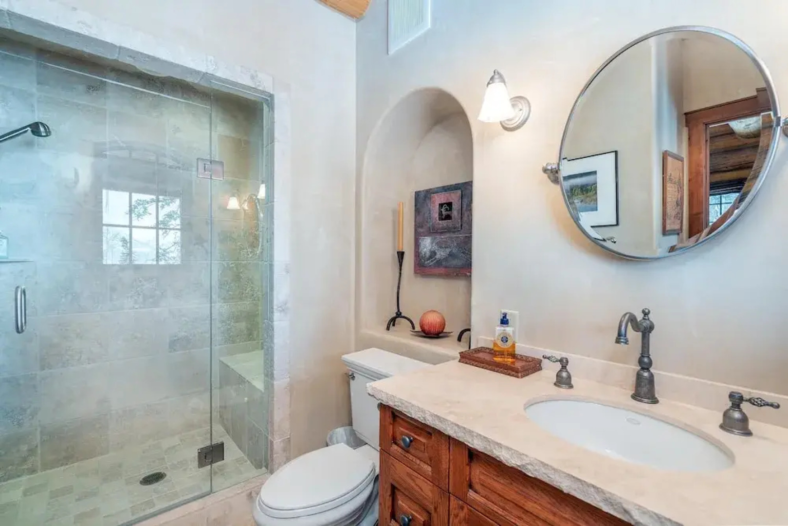 Hilltop Hideaway - Expansive Views From This Private Estate, Hot Tub, Pool Table