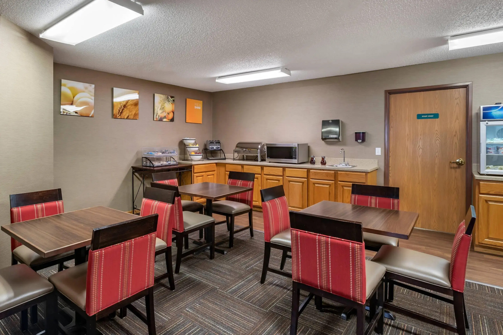 Comfort Inn Dyersville Near Field of Dreams